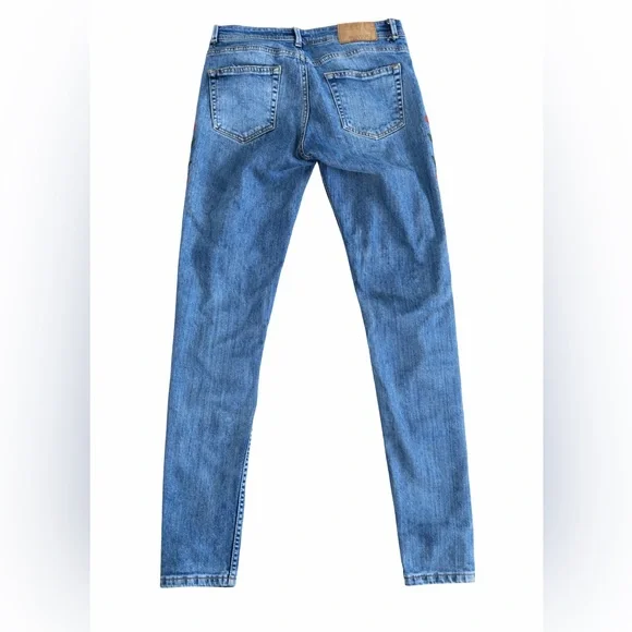 Zara Blue Skinny Jeans with Red Floral Embroidery - Picture 2 of 5